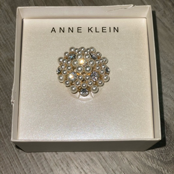 Anne Klein Brooch Pin - Picture 2 of 3